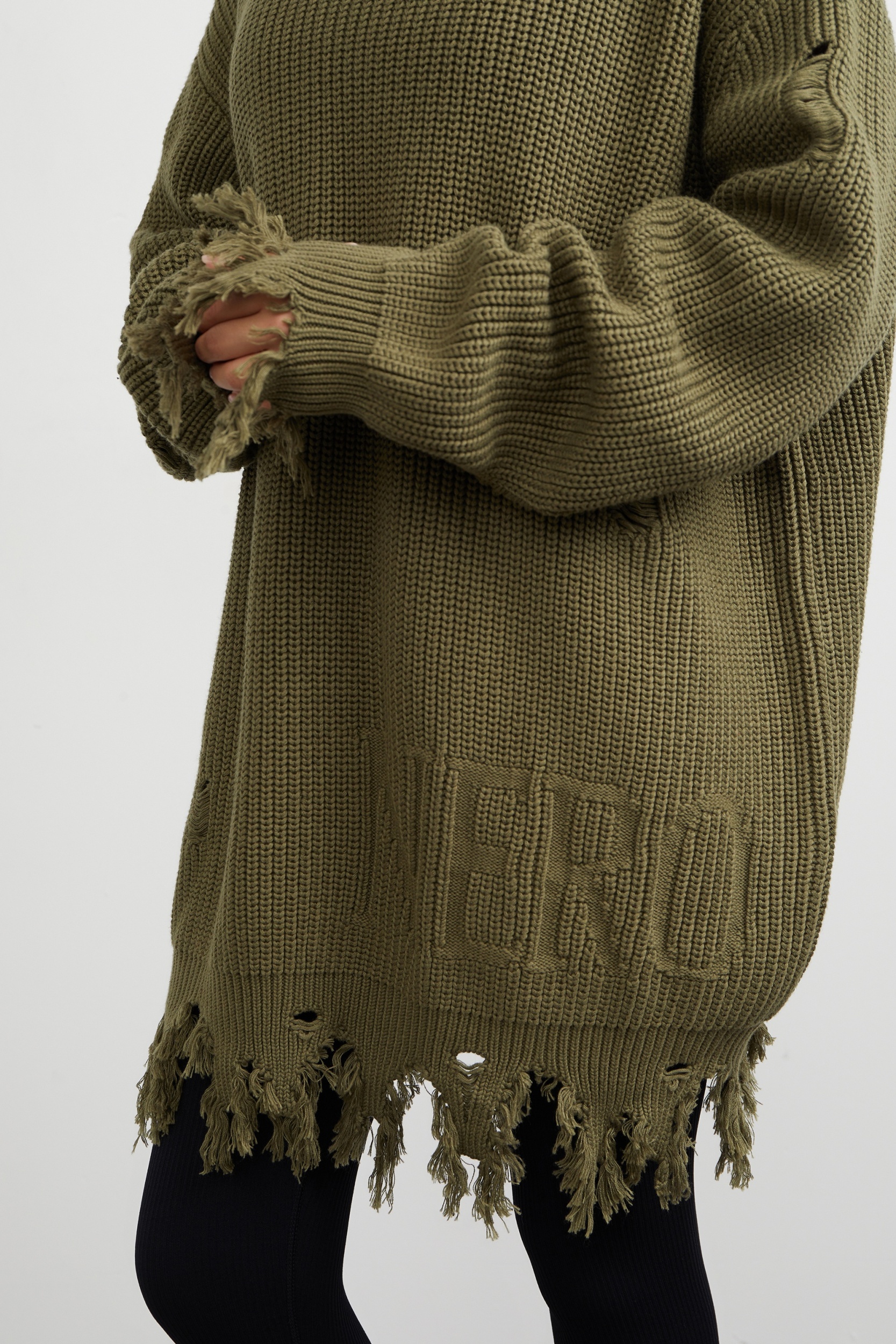 картинка Платье-свитер с дырами Nero