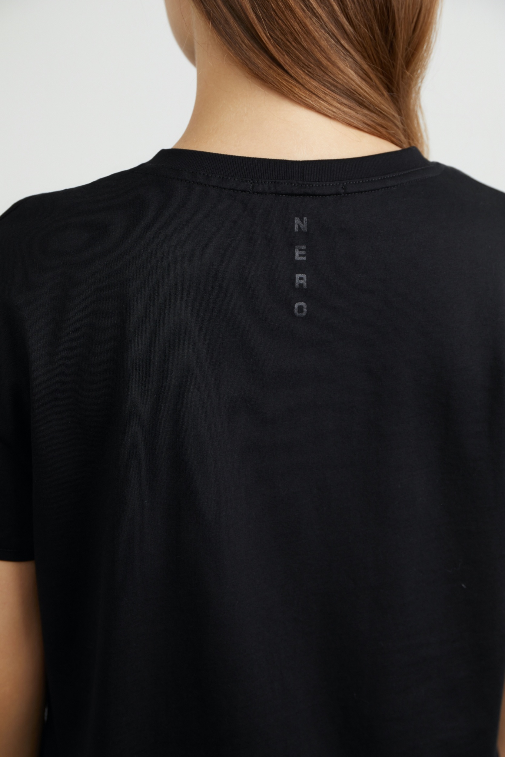 картинка Базовая футболка с принтом Nero